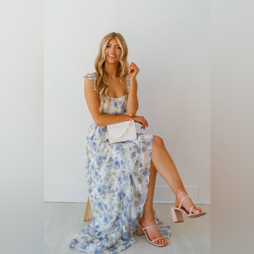 SOLD NWT BLUE AND WHITE FLORAL MAXI RUFFLE DRESS WITH SLIT - FORMAL DRESS - Picture 3 of 15